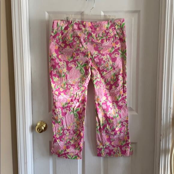 Lilly Pulitzer Pants - Lilly Pulitzer 8 Capri pants